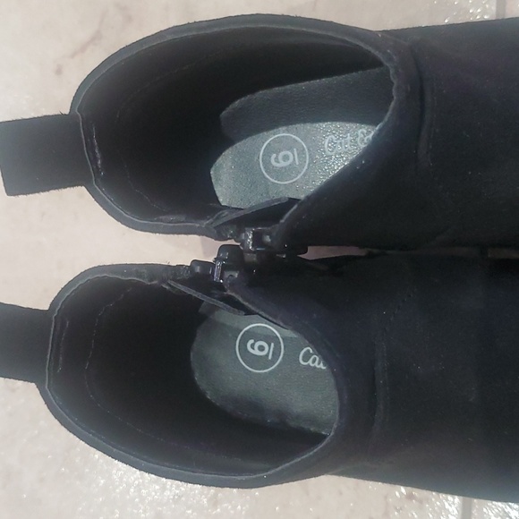 Lot of 4 Cat & Jack girl's boots size 6 - Picture 7 of 10